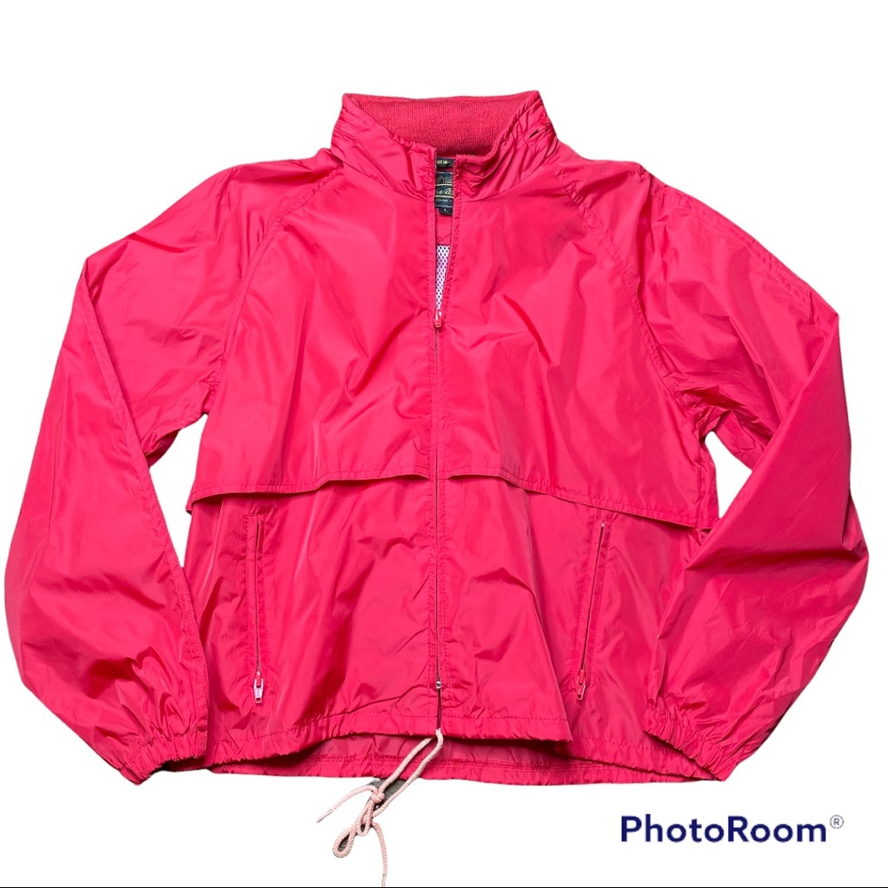 Vintage Eddie Bauer Women’s Red 100% Nylon Raincoat Size Large